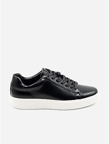 Sneakers con lacci