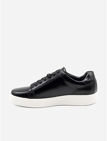 Sneakers con lacci