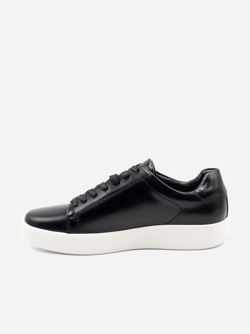 Sneakers con lacci Nero - Kiabi