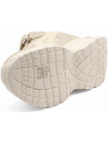 Sneakers con lacci