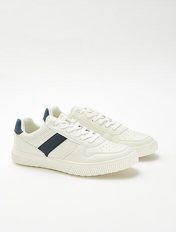 Sneakers con lacci tinta unita