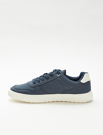 Sneakers con lacci tinta unita