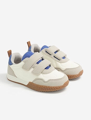 Sneakers con strappi