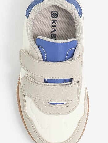 Sneakers con strappi