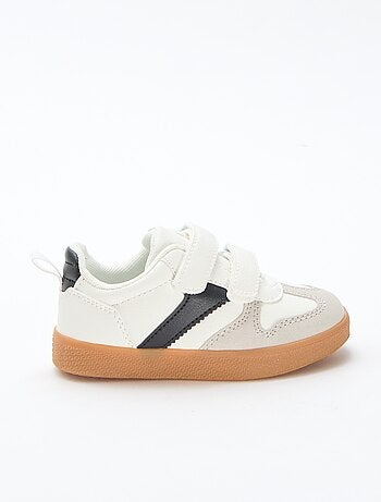 Sneakers con velcro in simil suede