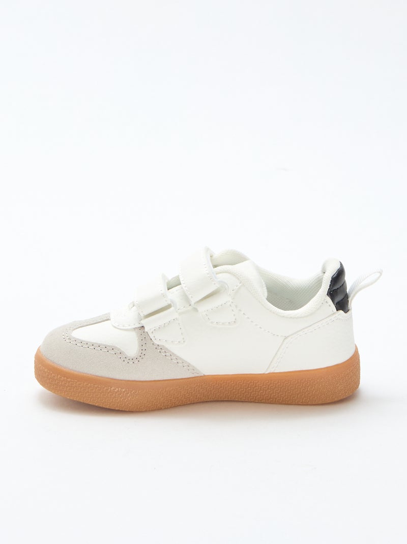 Sneakers con strappi in simil suede Bianco - Kiabi