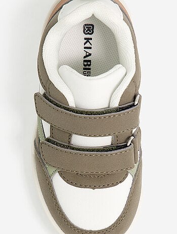 Sneakers con strappi
