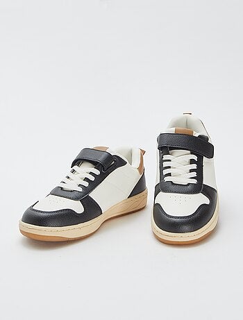 Sneakers con strappi