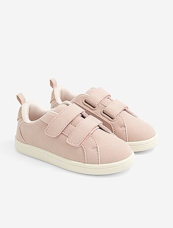 Sneakers con strappi