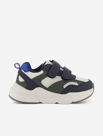 Sneakers con strappi tricolore