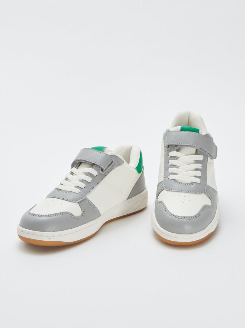 Sneakers con strappi Verde - Kiabi