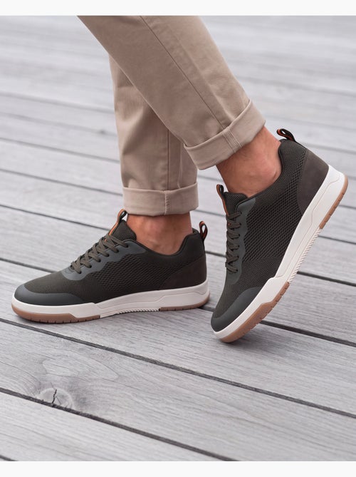 Sneakers confortevole, resistente, con suola in memory e facile da indossare - Kiabi Sneakers confortevole, resistente, con suola in memory e facile da indossare - Kiabi