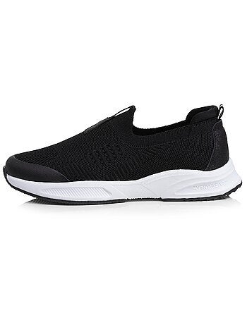 Sneakers confortevole, resistente, con suola in memory e facile da indossare Isotoner