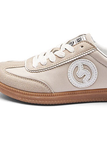 Sneakers conguitos bajas básicas