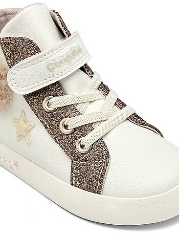 Sneakers conguitos corazones pelo