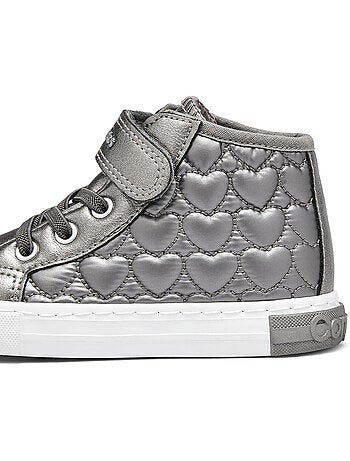 Sneakers conguitos corazones