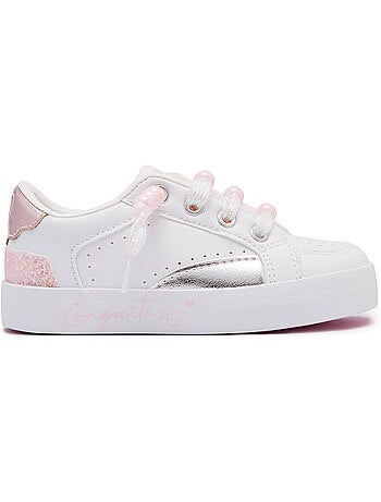 Sneakers conguitos detalles brillantes