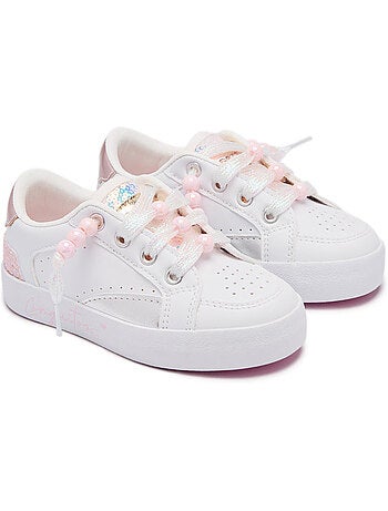 Sneakers conguitos detalles brillantes