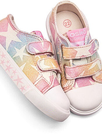 Sneakers conguitos estampado estrellas bebés
