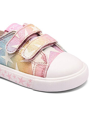 Sneakers conguitos estampado estrellas bebés