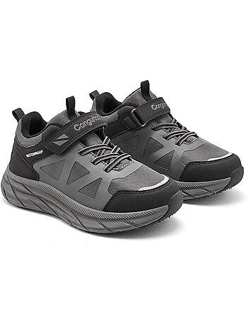 Sneakers conguitos impermeables