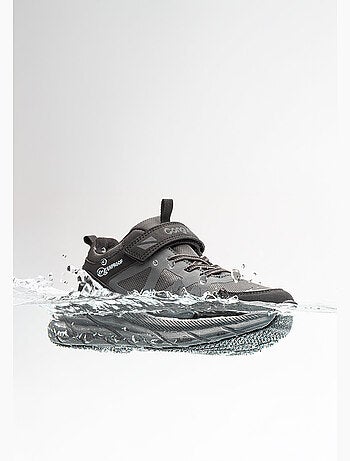 Sneakers conguitos impermeables