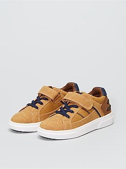 Sneakers in finta pelle scamosciata con strappi e lacci - Kiabi