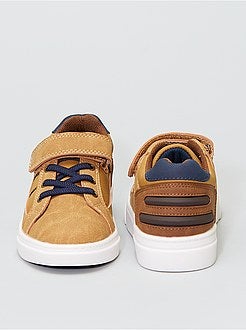 Sneakers in finta pelle scamosciata con strappi e lacci - Kiabi