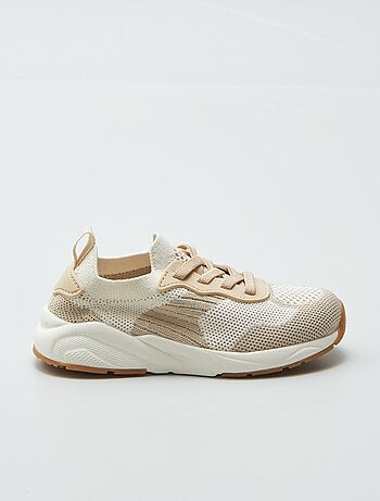 Sneakers in mesh