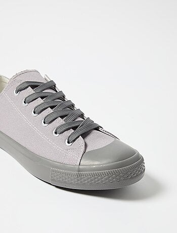 Sneakers, MO Fashion