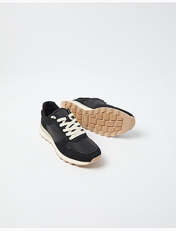 Sneakers, MO Fashion