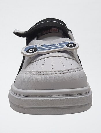 Sneakers 'Puma' con patch 'auto'