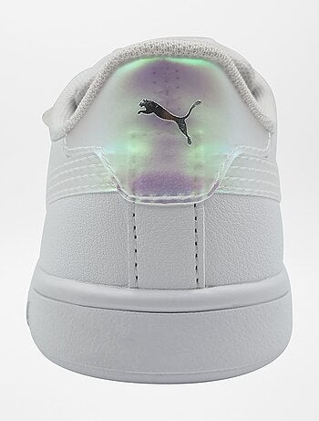 Sneakers 'Puma' olografiche