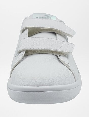 Sneakers 'Puma' olografiche