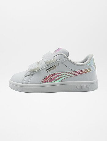 Sneakers 'Puma' olografiche