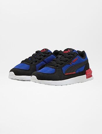 Sneakers running 'Puma'