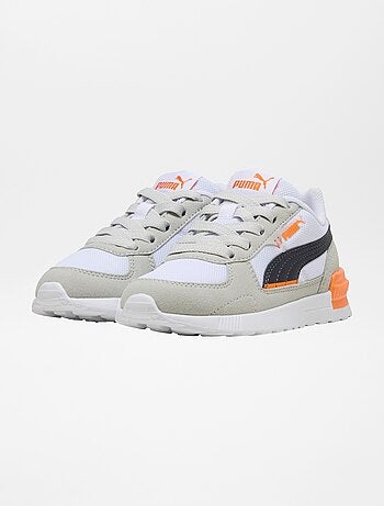 Sneakers running 'Puma'