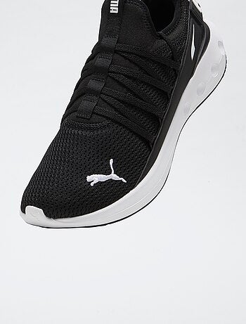 Sneakers running 'Puma'