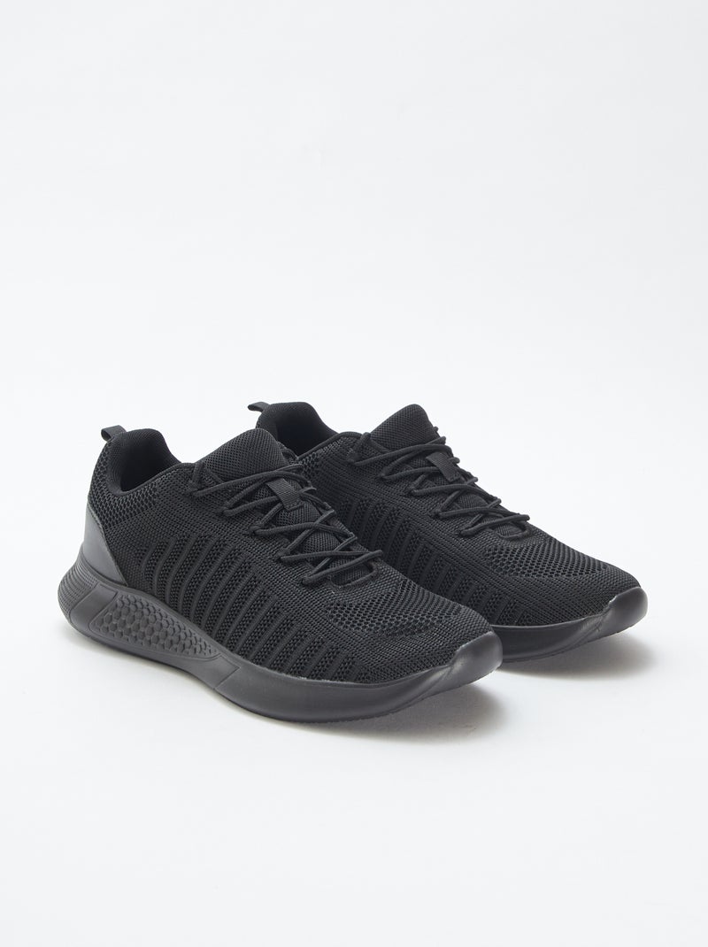 Sneakers running tinta unita con lacci Nero - Kiabi