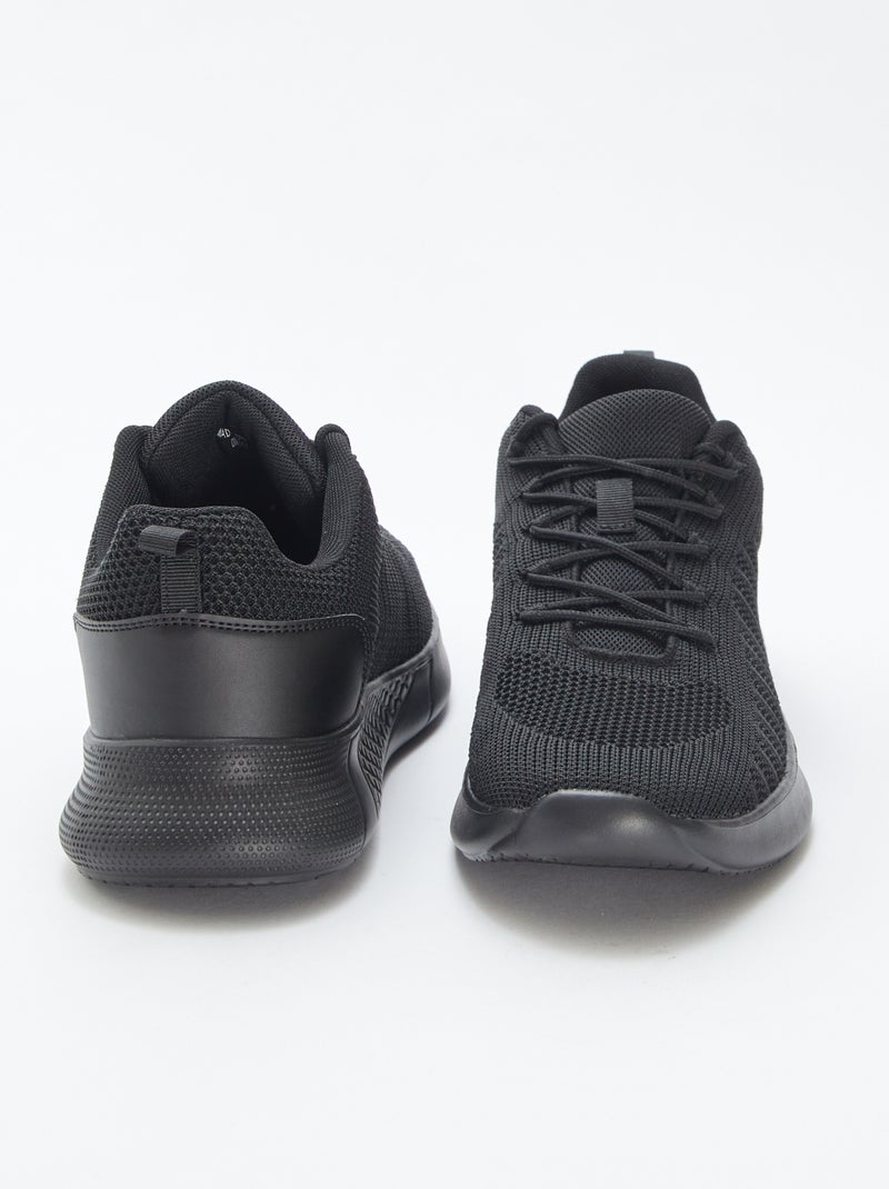 Sneakers running tinta unita con lacci Nero - Kiabi