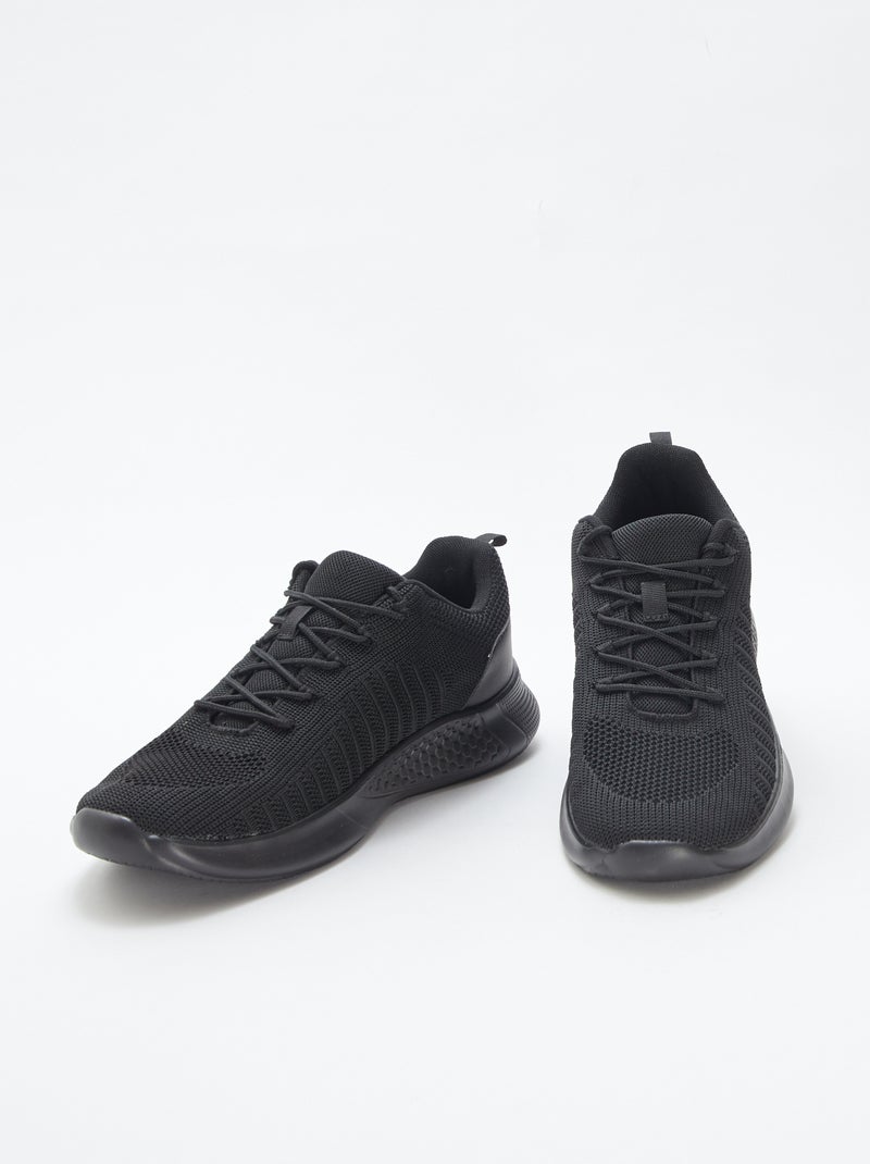 Sneakers running tinta unita con lacci Nero - Kiabi