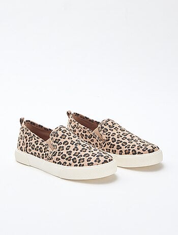 Sneakers slip-on con stampa leopardata