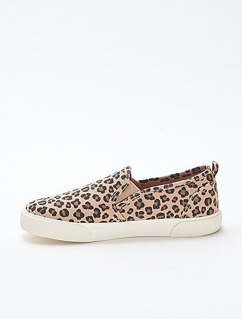 Sneakers slip-on con stampa leopardata