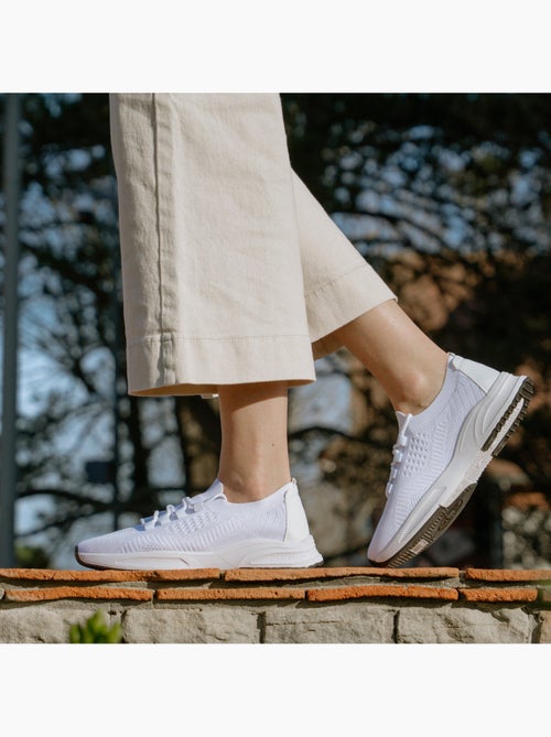 Sneakers slip on, flessibile e leggero, con lacci  Isotoner - Kiabi