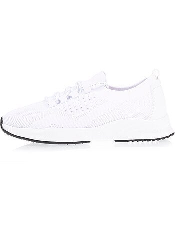 Sneakers slip-on, morbida e leggera, con lacci Isotoner
