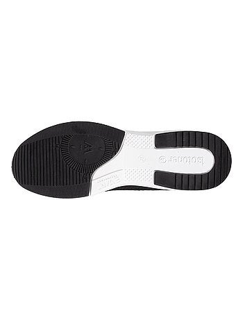 Sneakers slip-on, morbida e leggera, con lacci isotoner