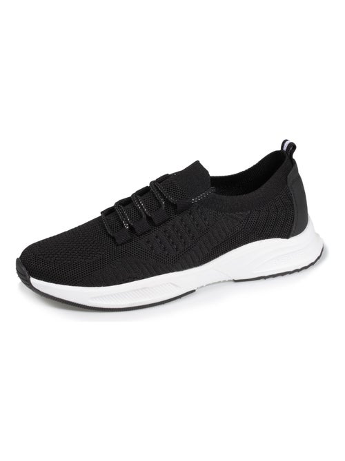 Sneakers slip-on, morbida e leggera, con lacci isotoner - Kiabi Sneakers slip-on, morbida e leggera, con lacci isotoner - Kiabi