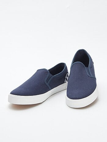 Sneakers slip-on quadrettate