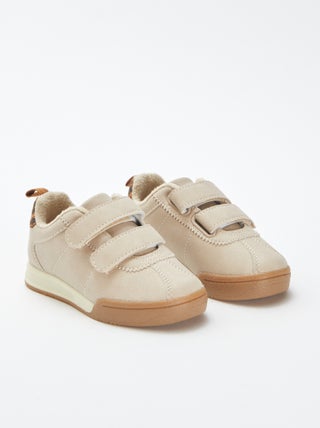 Sneakers stile running con strappi