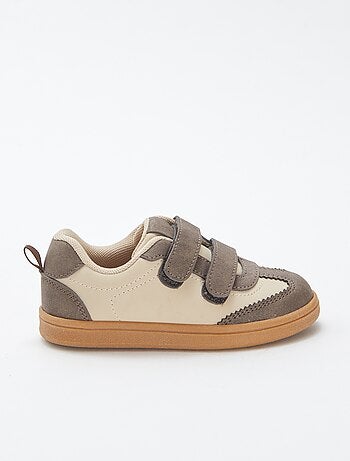 Sneakers tricolori a strappo